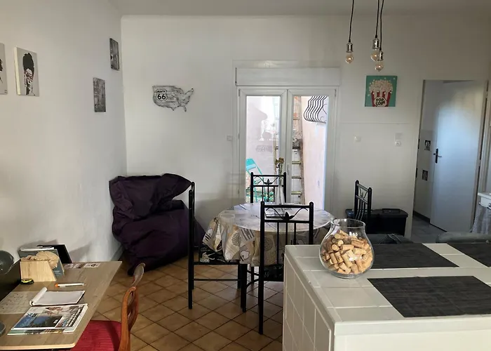 Jolie, Cozy, Confortable Maison De Au Calme A 5min Du Centre De Verdun, Parking Devant La Maison *